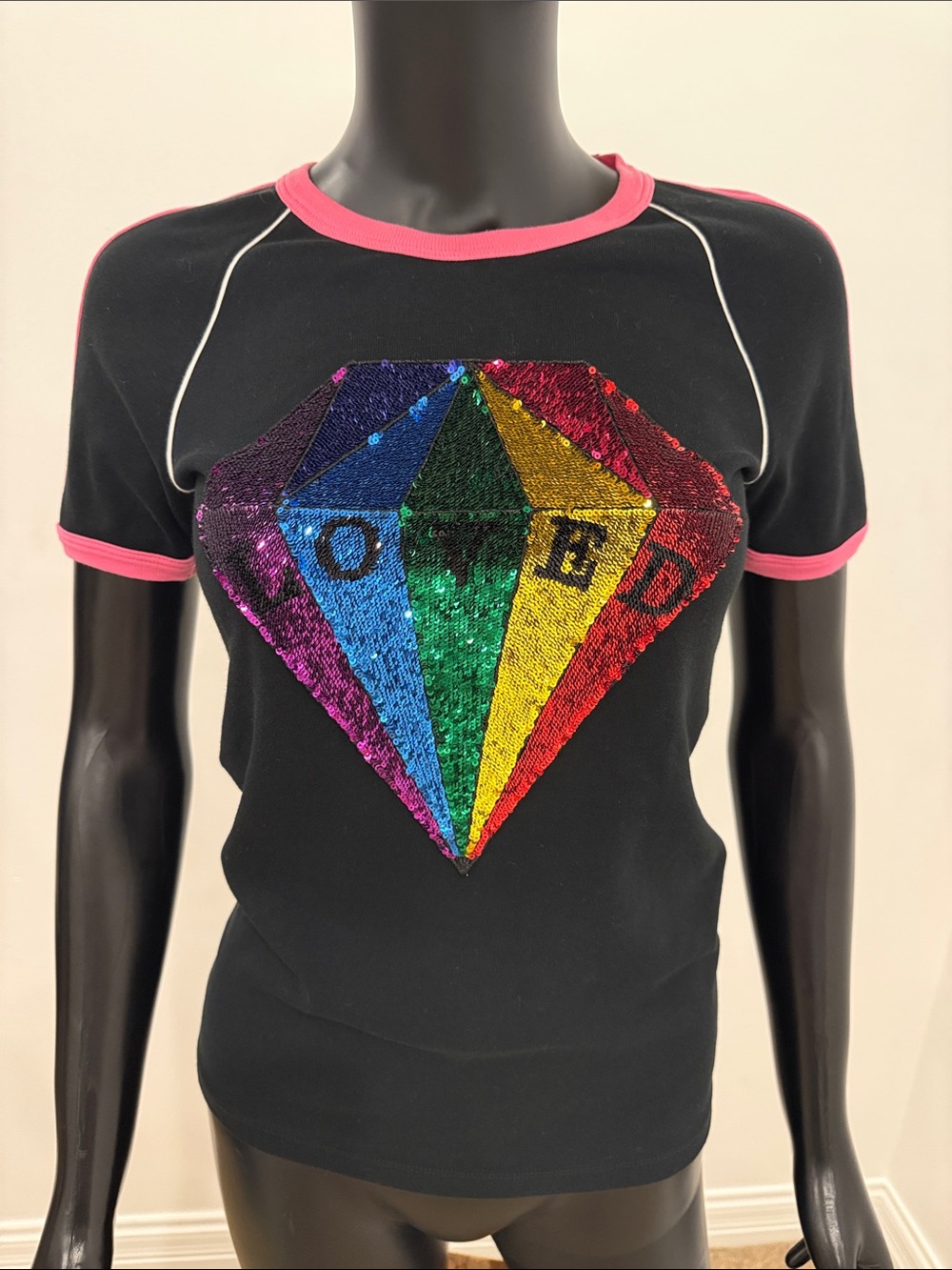 Gucci Black Short Sleeve Tee with Pink Trim and Rainbow Sequin Diamond S